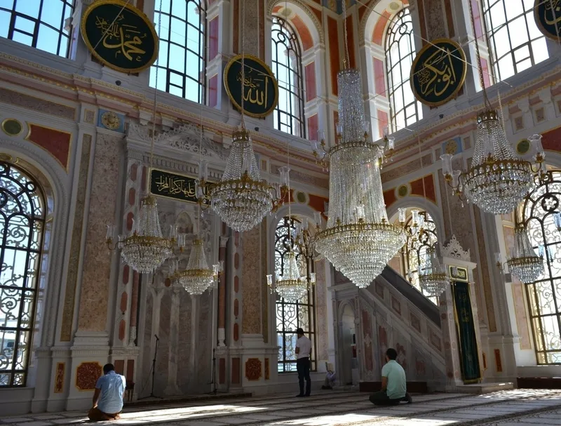 ortakoy mosque interior